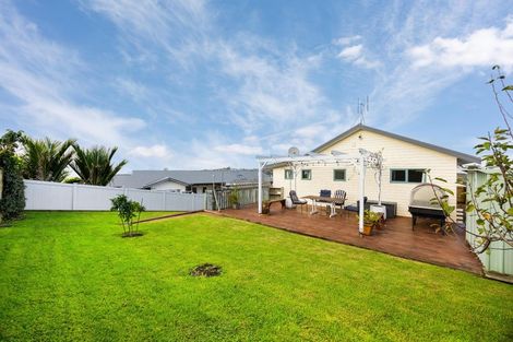 Photo of property in 16 Tamatea Drive, Snells Beach, 0920