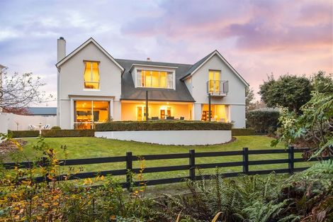 Photo of property in 25 Chepstow Avenue, Fendalton, Christchurch, 8052