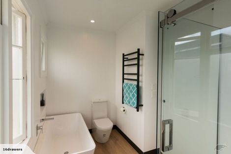 Photo of property in 113 Govett Avenue, Frankleigh Park, New Plymouth, 4310