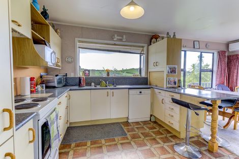 Photo of property in 294 Tuhikaramea Road, Temple View, Hamilton, 3290