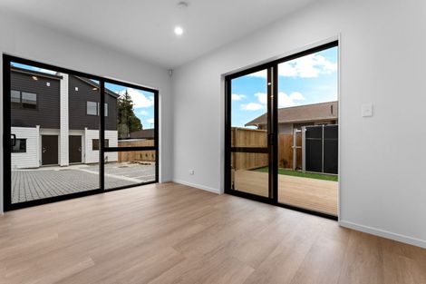 Photo of property in 5/1 Kahikatea Place, Ranui, Auckland, 0612