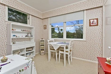 Photo of property in 1/14 Bond Crescent, Forrest Hill, Auckland, 0620