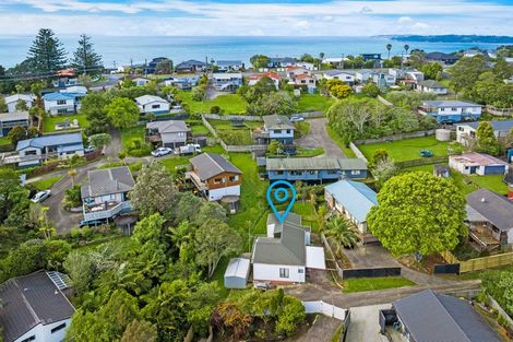 Photo of property in 13a Brian Crescent, Stanmore Bay, Whangaparaoa, 0932