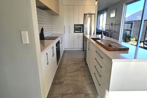 Photo of property in 73 Benmore Crescent, Pyes Pa, Tauranga, 3112