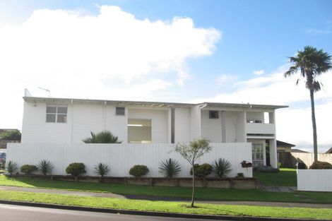Photo of property in 14 Stewart Gibson Place, Manurewa, Auckland, 2105