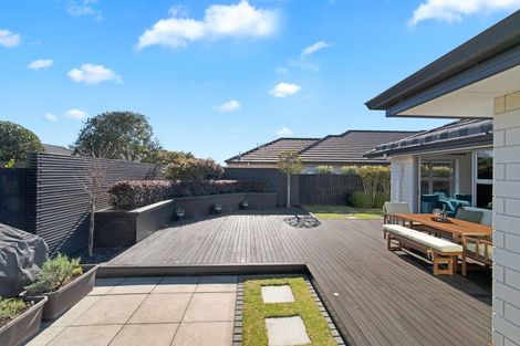Photo of property in 16 Whitau Place, Marshland, Christchurch, 8083