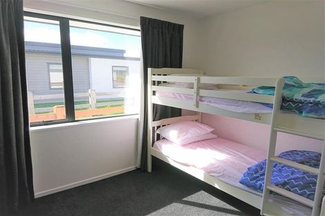 Photo of property in 40 Marbleleaf Lane, Albert Town, Wanaka, 9305