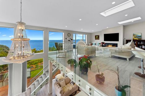 Photo of property in 126-128 Lax Crescent, Leigh, 0985