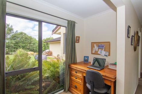 Photo of property in 44 Poynter Lane, Dairy Flat, Silverdale, 0992