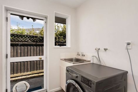 Photo of property in 35 Lowry Avenue, Redwood, Christchurch, 8051