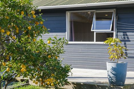 Photo of property in 22 Cypress Grove, Paraparaumu, 5032