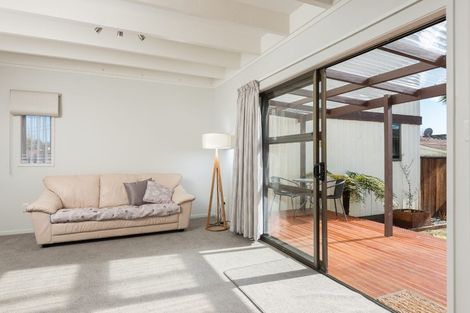 Photo of property in 3/506 Devonport Road, Tauranga South, Tauranga, 3112