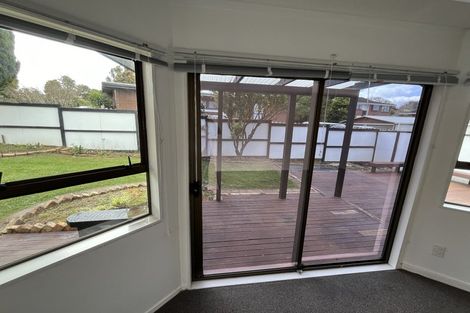 Photo of property in 1/24 Curacao Place, Half Moon Bay, Auckland, 2012