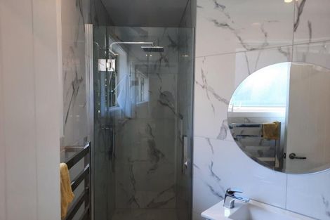 Photo of property in 226 Memorial Avenue, Burnside, Christchurch, 8053