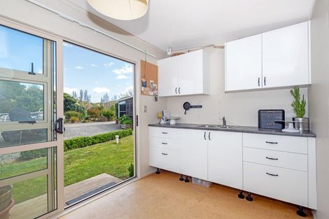 Photo of property in 76 Banks Street, Tolaga Bay, 4077