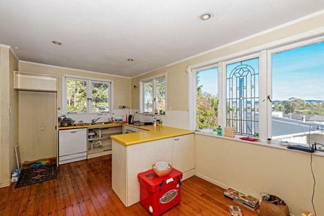 Photo of property in 2 Celsmere Lane, Te Atatu Peninsula, Auckland, 0610