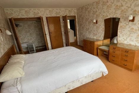 Photo of property in 15 Helen Street, Brooklyn, Wellington, 6021