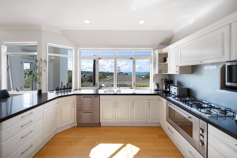 Photo of property in 19 Evelyn Road, Cockle Bay, Auckland, 2014