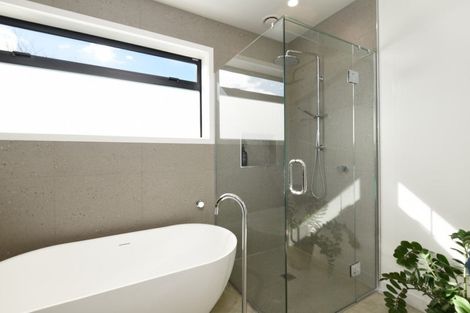 Photo of property in 162 Kawaha Point Road, Kawaha Point, Rotorua, 3010