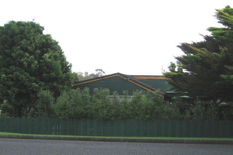 Photo of property in 85 Seymour Road, Sunnyvale, Auckland, 0612