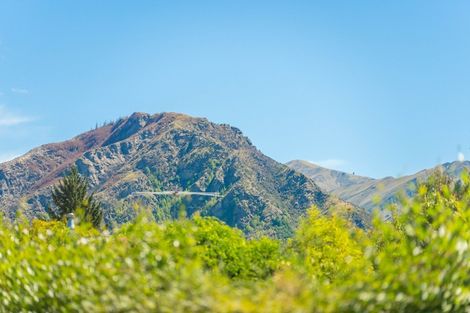 Photo of property in 22 Devon Street, Arrowtown, 9302