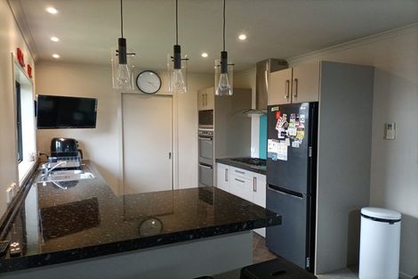 Photo of property in 14a Glen Road, Stokes Valley, Lower Hutt, 5019