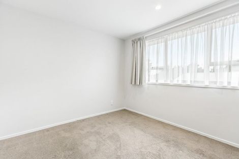 Photo of property in 18a Lidcombe Place, Avondale, Auckland, 1026