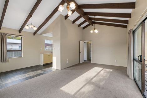 Photo of property in 2/279 Main South Road, Hornby, Christchurch, 8042