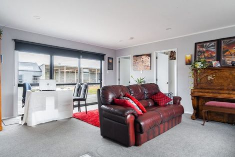 Photo of property in 6 Constitution Avenue, Milton, 9220