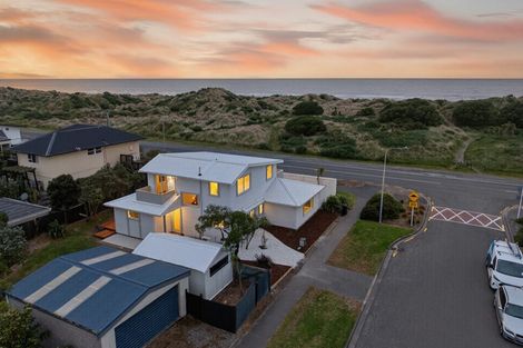 Photo of property in 2 Jellicoe Street, South New Brighton, Christchurch, 8062