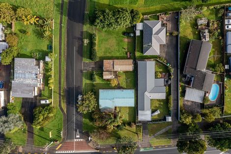 Photo of property in 490 Don Buck Road, Massey, Auckland, 0614