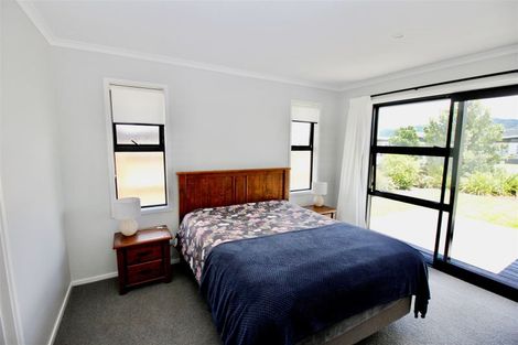 Photo of property in 1 Vanita Drive, Whitianga, 3510