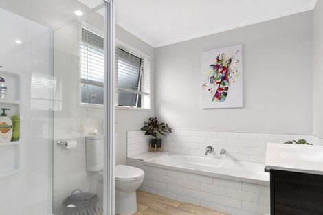 Photo of property in 69 Bert Wall Drive, Omokoroa, 3114