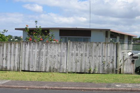 Photo of property in 1/15 Geoffrey Road, Torbay, Auckland, 0630