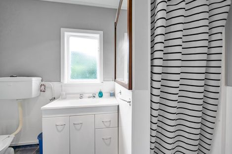 Photo of property in 4a Oha Street, Mokau, 4376