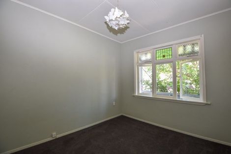 Photo of property in 6 Davy Street, Carterton, 5713