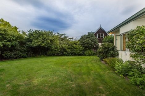 Photo of property in 6 Heuchan Lane, Wanaka, 9305