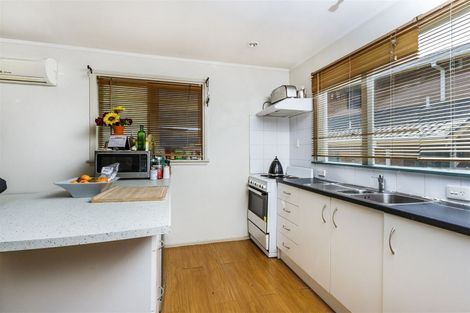 Photo of property in 30 Scott Road, Stanmore Bay, Whangaparaoa, 0932