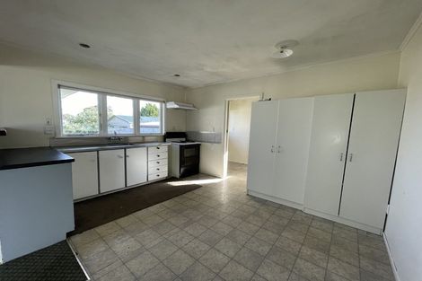Photo of property in 132 Russell Road, Manurewa, Auckland, 2102