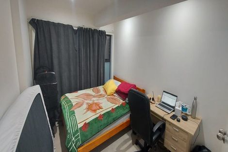 Photo of property in 20c Kohekohe Street, New Lynn, Auckland, 0600