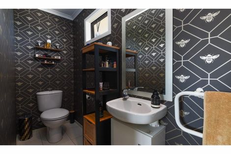 Photo of property in 56/64 Kawaha Point Road, Kawaha Point, Rotorua, 3010