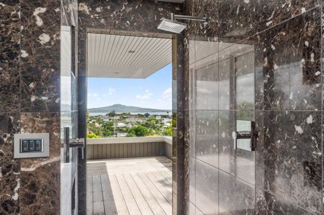 Photo of property in 79 Godden Crescent, Mission Bay, Auckland, 1071