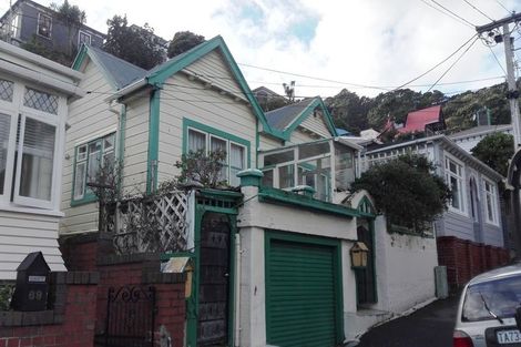 Photo of property in 71 Majoribanks Street, Mount Victoria, Wellington, 6011