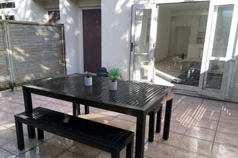 Photo of property in Henry Walton Flats, 9/2 Upper Queen Street, Auckland Central, Auckland, 1010