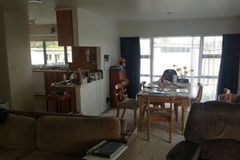 Photo of property in 32 Esmonde Road, Takapuna, Auckland, 0622