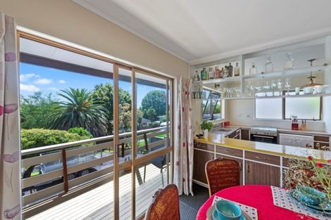 Photo of property in 25 Bellevue Road, Brookfield, Tauranga, 3110