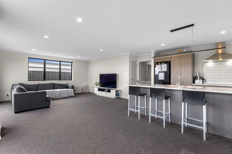 Photo of property in 8 Ash Lane, Omokoroa, 3114