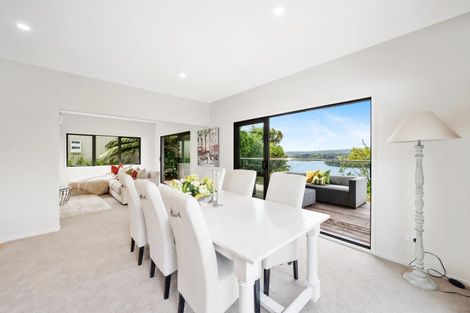 Photo of property in 41 Pohutukawa Avenue, Shelly Park, Auckland, 2014