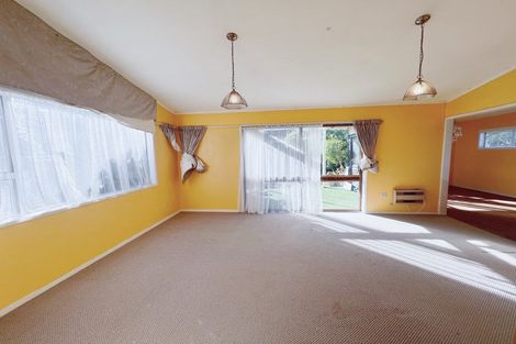 Photo of property in 19 Maugham Drive, Bucklands Beach, Auckland, 2014