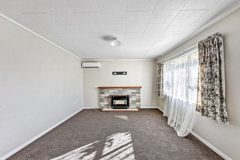 Photo of property in 21 Hood Street, Castlecliff, Whanganui, 4501